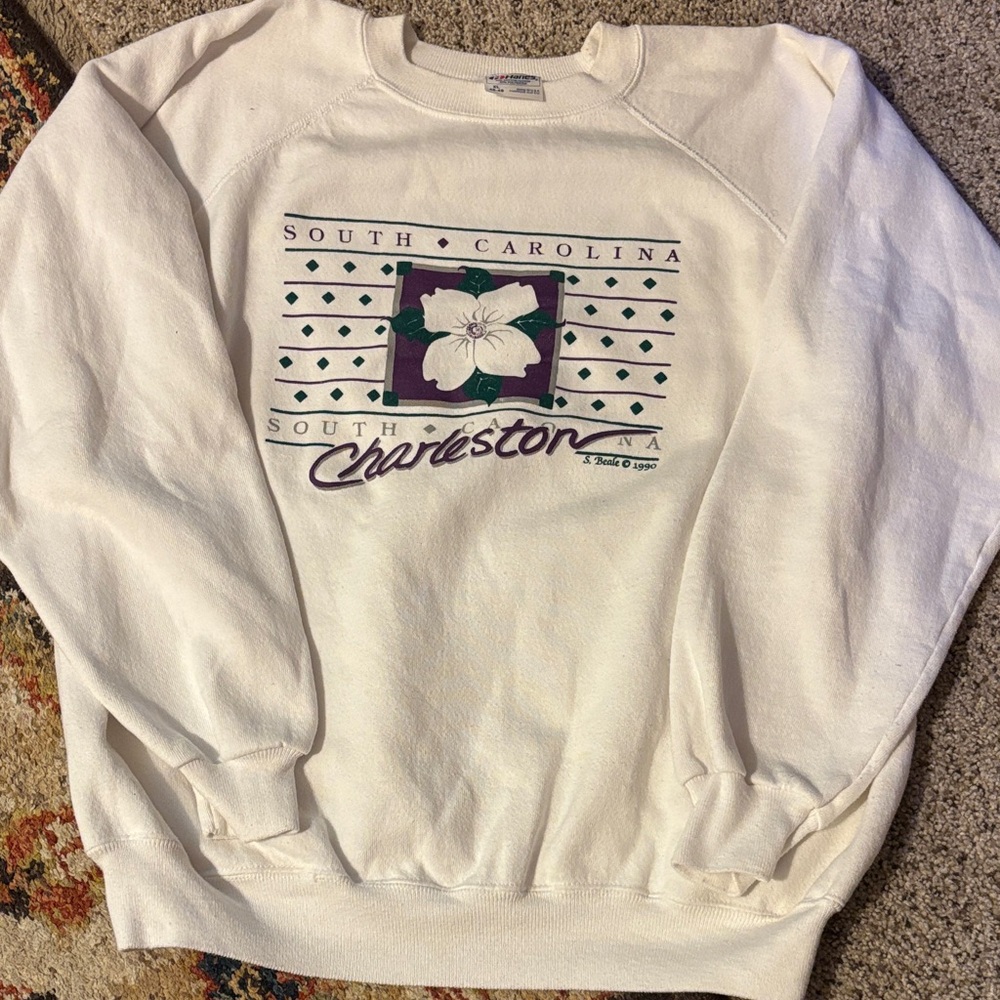 Vintage White Charleston South Carolina Crewneck Sweatshirt
